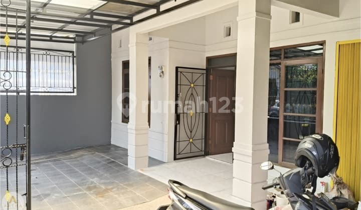 Rumah Bagus Baru Renovasi di Taman Kopo Indah Bandung