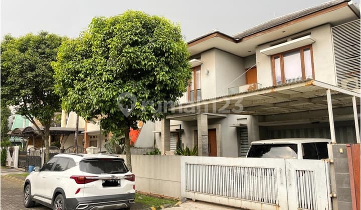 Rumah Luas 2 Lantai di Batununggal Bandung Siap Huni