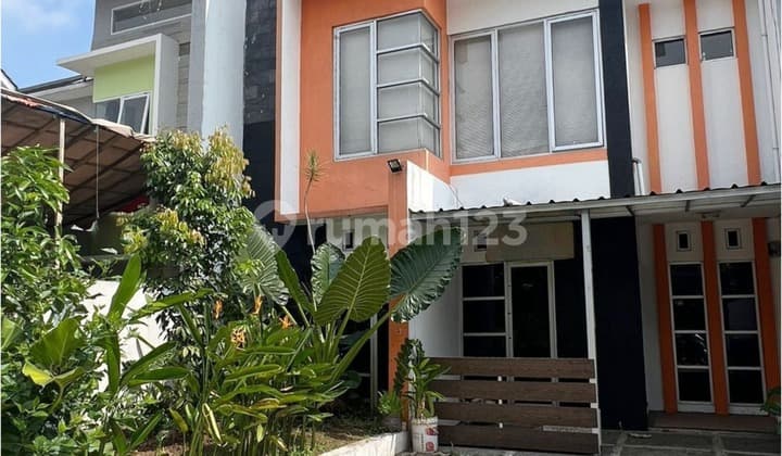 Rumah Minimalis Komplek Sariwangi Dekat Cihanjuang Polban