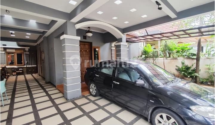 Rumah di Komplek Setra Dago Antapani Bandung Dekat Superindo