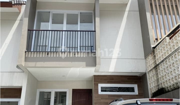 Rumah Baru Minimalis di Mustika Raya Ciwaruga Bandung