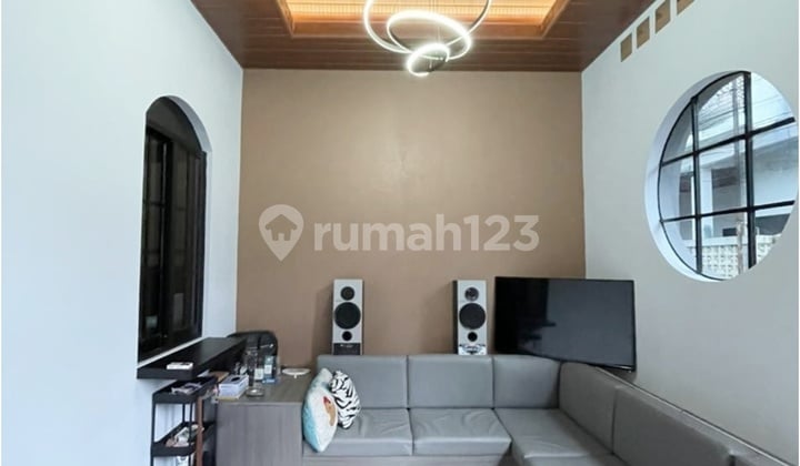 Rumah Semi Furnished Bagus Siap Huni di Sayap Pungkur Bandung