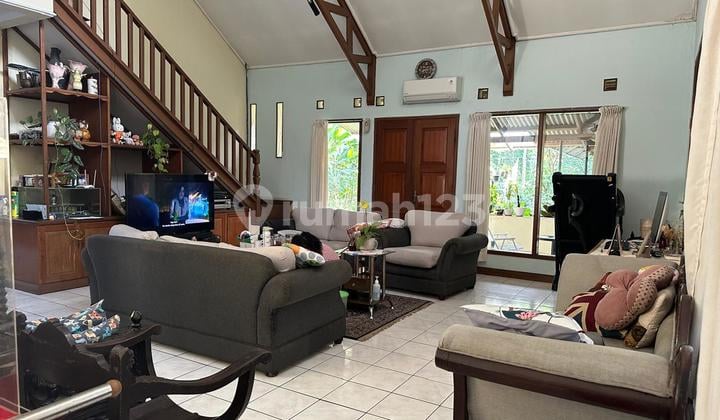 Dijual Rumah + Paviliun Bagus Nyaman Siap Huni Lokasi Startegis di Sayap Sudirman Bandung