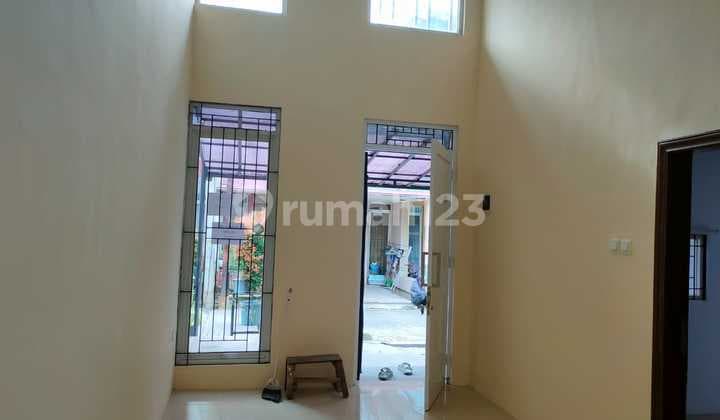 Disewakan Rumah Nyaman Siap Huni Lokasi Strategis di Grand Pinus Regency Bandung