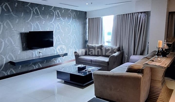 For Sale, Nice Apartment Fully Furnished Ready to Occupy Located at Elroyale Bandung