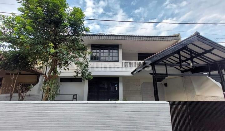 Disewakan Rumah Nyaman Terawat Siap Huni Lokasi di Komplek Turangga Bandung