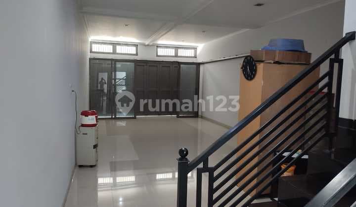 Dijual Ruko 2 Lantai Nyaman Siap Pakai Lokasi Strategis di Taman Kopo Indah 3 Bandung