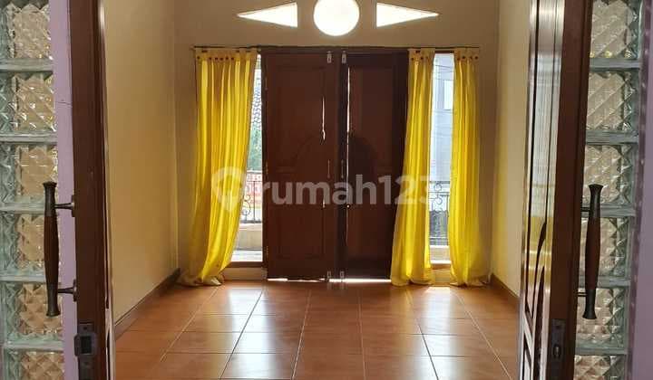 Dijual Rumah 2 Lantai Nyaman Siap Huni Lokasi di Taman Kopo Indah 1 Bandung