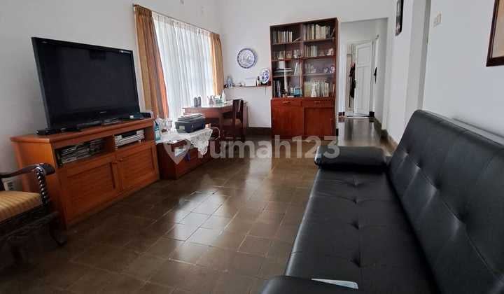 Dijual Rumah Siap Huni Cocok Buat Kos Kosan Nyaman Terawat Lokasi di Sayap Dago Bandung