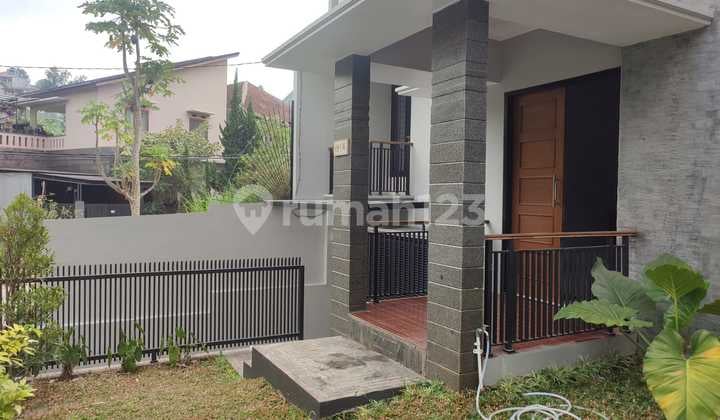 Dijual Rumah Siap Huni Bagus Nyaman Minimalis Lokasi di Setiabudi Regency Bandung
