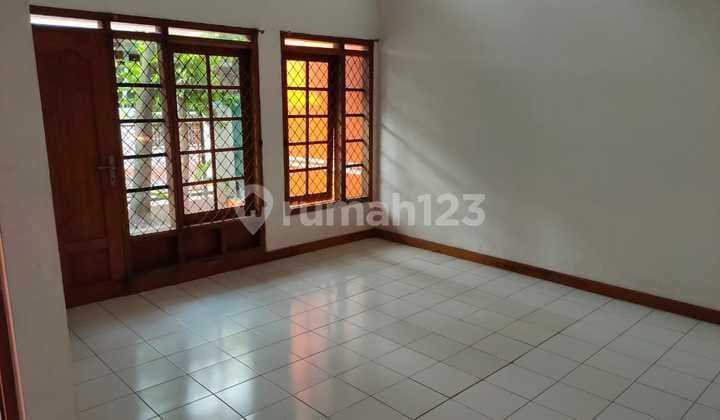 Disewakan Rumah Murah Siap Huni Terawat Lokasi Strategis di Pasirluyu Bandung