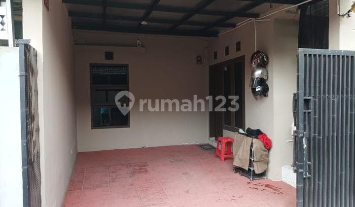 Dijual Rumah Siap Huni Terawat Lokasi Strategis di Taman Cibaduyut Indah Bandung