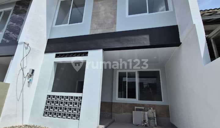 Dijual Rumah Baru Modern Minimalis Siap Huni Lokasi di Kopo Permai 3 Bandung