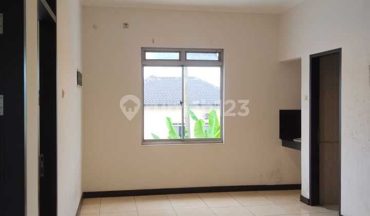 Dijual Rumah 2 Lantai Nyaman Asri Terawat Siap Huni Lokasi di Kota Baru Parahyangan Tatar Ratnasasih Bandung
