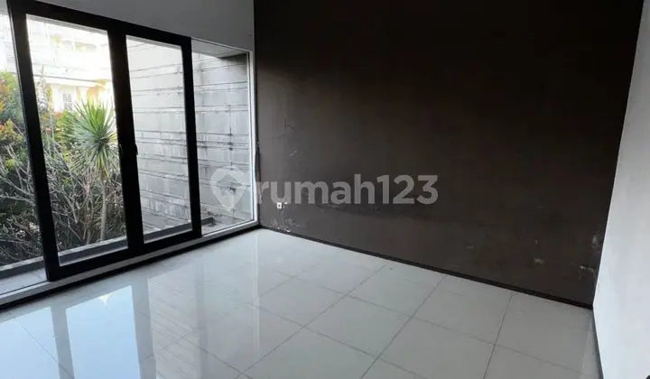Dijual Rumah Nyaman Aman Siap Huni Cluster Exclusive di Singgasana Pradana Bandung