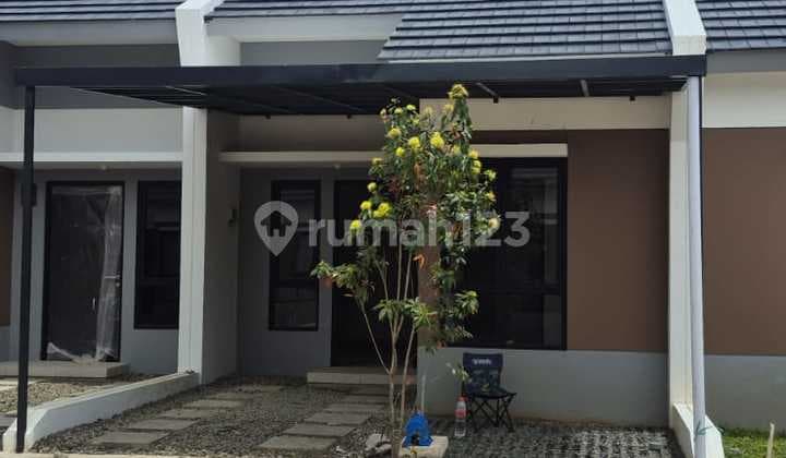 For Rent: Modern Minimalist Style Residence, Comfortable and Well-Maintained, Strategic Location in Podomoro Park, Bandung