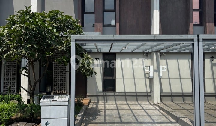 Disewakan Rumah Furnish Nyaman Siap Huni Minimalis Lokasi di Summarecon Cluster Flora Bandung