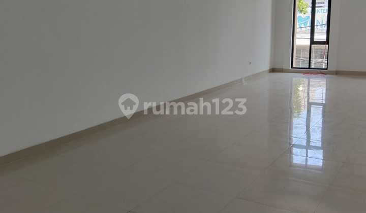 Disewakan Ruko Baru 2 Lantai Siap Pakai Cocok untuk Usaha Lokasi di Mainroad Cijerah Bandung