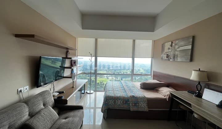 Favorit Penyewa Studio Ures1 Furnished View Golf