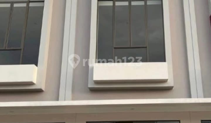 Disewa Ruko Aniva Junction di Gading Serpong Hadap Jalan Strategis