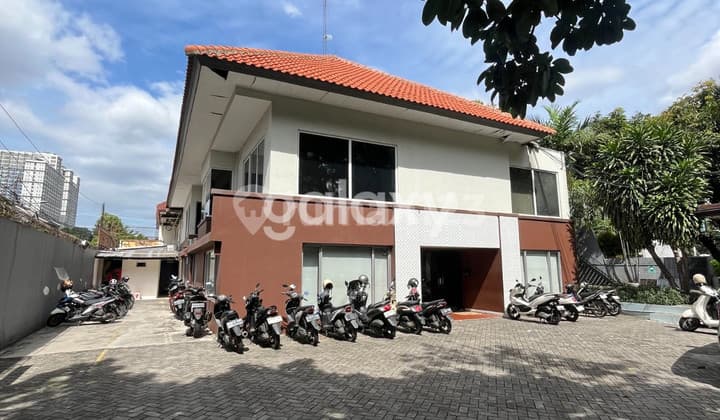Dijual Gedung Kantor Gandeng di Jakarta Pusat