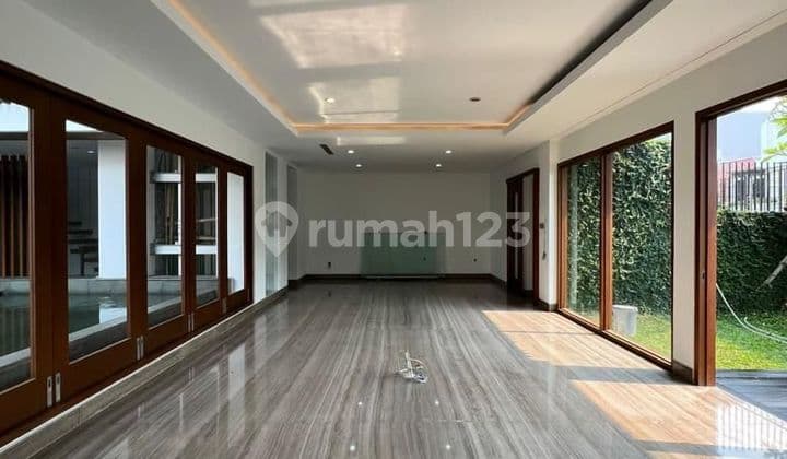 Rumah Modern Tropical Minimalis,lt489, Lb 654, Utara,harga 25 M
