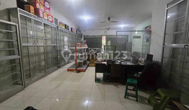 Ruko Tengah Kota Sidoarjo Dekat Alun Alun