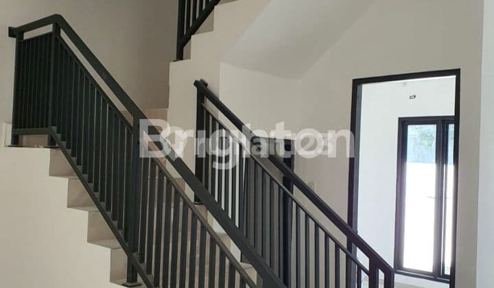 Rumah Nirwana Executive Baru Gresss, Row Jalan 3,5 Mobil