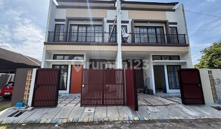 Rumah Kahuripan Nirwana Sidoarjo 2Lantai Siap Huni Dekat Tol