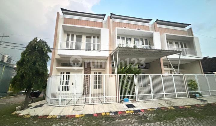 Kahiripan Nirwana Sidoarjo 2Lantai Dekat Pintu Tol