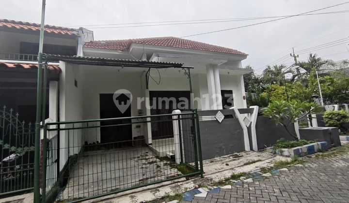Taman Pinang Indah Sidoarjo House for Rent with Hook