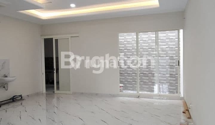 MANYAR TOMPOTIKA DEKAT SMA PETRA