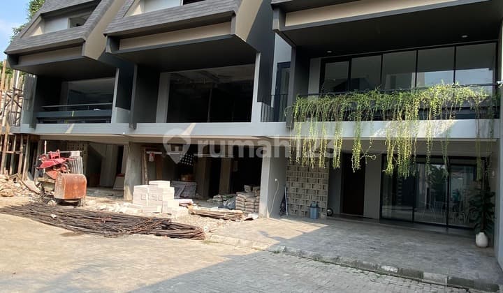 Ready-to-Occupy House in Kemang, South Jakarta with Rooftop