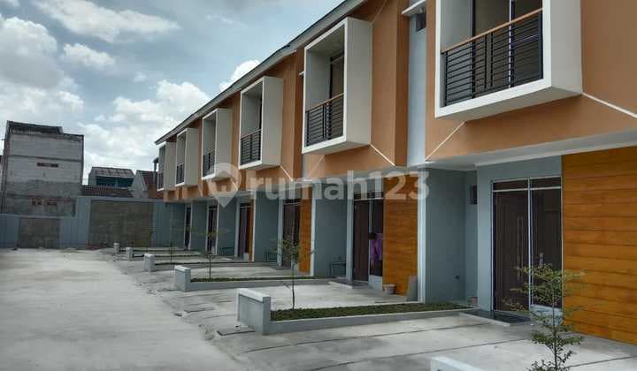 Rumah SHM Siaphuni Strategis Dekat Sumareccon Gading Crown Bekasi