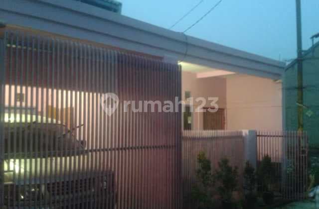 Jual Cepat, Jarang Ada, Rumah Bagus 2lantai Dkt Kampus Upi Cibiru