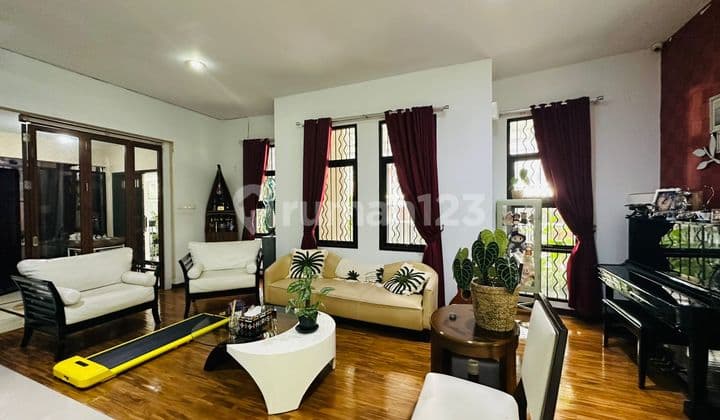 Turun Harga, Rumah Lux Minimalis Area Gegerkalong, Bandung Utara