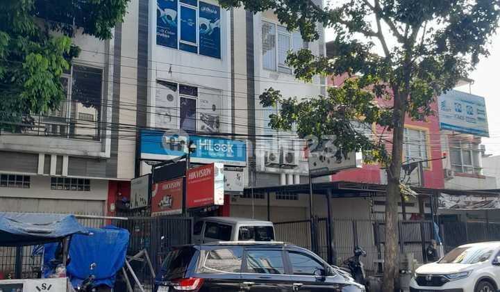 Murah Via Lelang, Ruko Bagus 4 Lantai di Area Bisnis Jl Ciateul