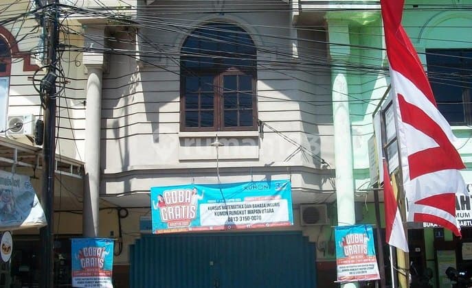 Ruko di Rungkut Mapan Utara Surabaya Timur, 2 Lantai, Hadap Utara, Lingkungan padat & ramai, cocok untuk usaha apapun !!! - NH -
