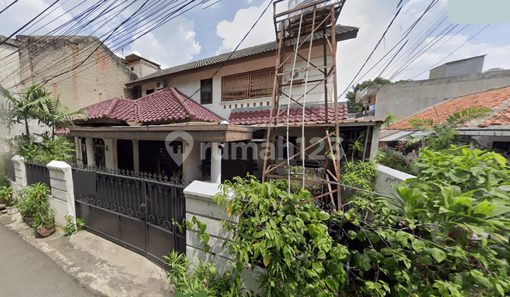 Cipete Dekat Itc - 1 KM ke Stasiun MRT H Nawi - Rumah 2 LT Hook - Jalan 1 Mobil