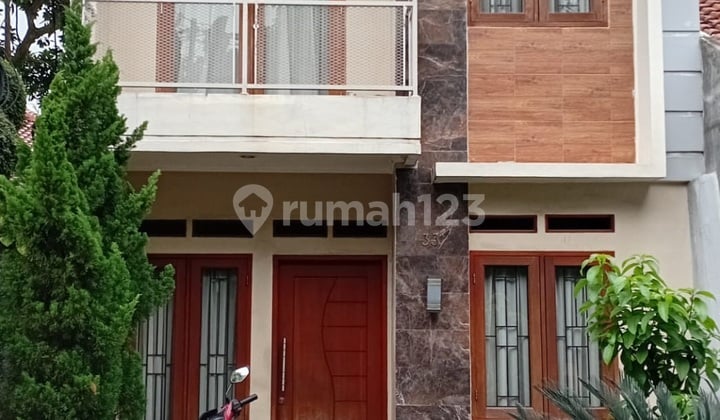 Villa Cinere Mas - Rumah Siap Huni 2 LT - Jalan 2 Mobil - 4 KM ke Tol - Lingkungan Bagus