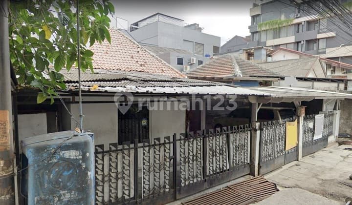 Setiabudi Dekat Setiabudi One - Dekat Stasiun MRT, LRT, KRL - Rumah Tua Strategis - Jalan 2 Mobil