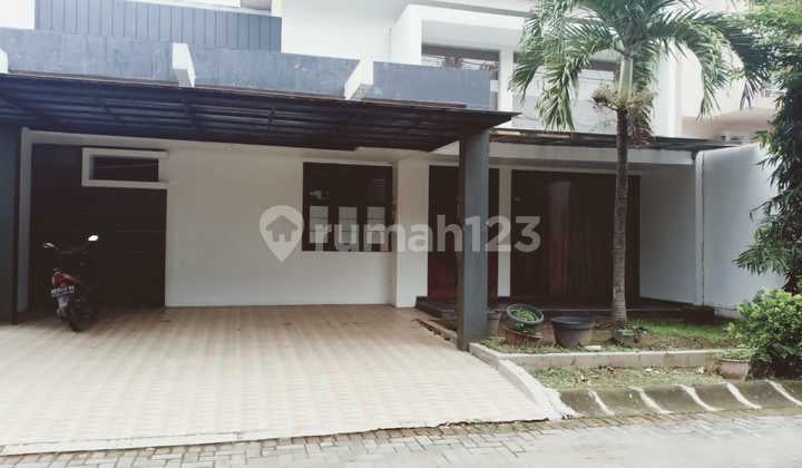 Rumah minimalis dalam cluster