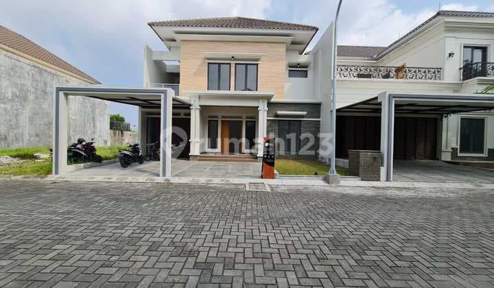 New modern minimalist luxury house in an elite cluster.
