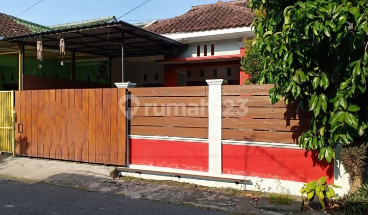 Rumah Bagus siap pakai dalam perumahan