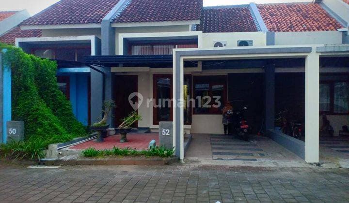 Rumah minimalis siap huni dalam cluster