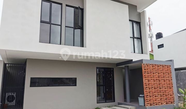 Rumah minimalis 2 lantai
Dengan Perabota