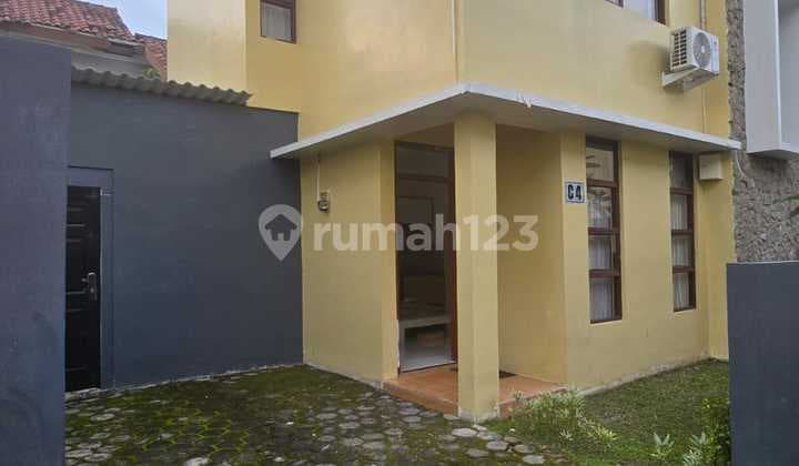 Rumah Bagus Minimalis Full Furnished di Colomadu