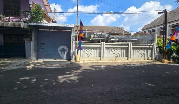 Rumah Bagus Dan Luas Tengah Kota