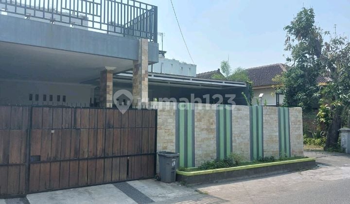 Rumah Bagus Luas 2 Lantai Siap Huni
