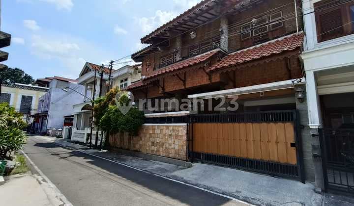 Rumah Full Furnish Siap Huni Dekat Dengan Universitas Ternama